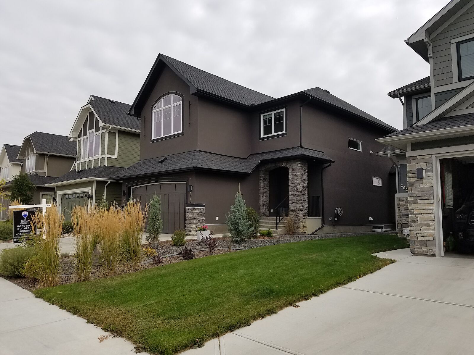 Calgary 5 bedrooms House for rent. Property photo: 528610-1