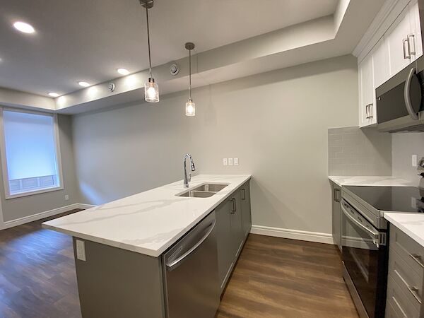 Calgary 1 bedroom Condo Unit for rent. Property photo: 529220-3