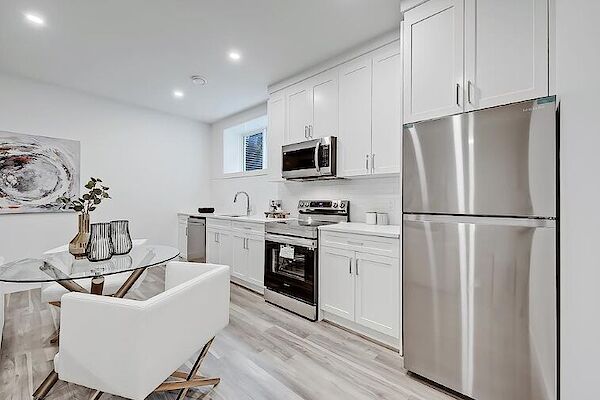 Calgary 1 bedroom Basement for rent. Property photo: 529455-2