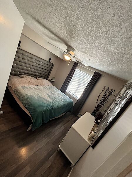 Airdrie 2 bedrooms Condo Unit for rent. Property photo: 529506-2