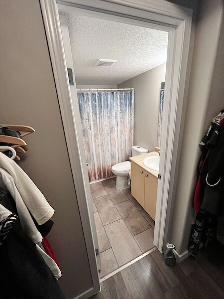 Airdrie 2 bedrooms Condo Unit for rent. Property photo: 529506-3