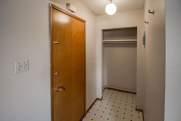 Calgary 2 bedrooms Apartment for rent. Property photo: 529787-3