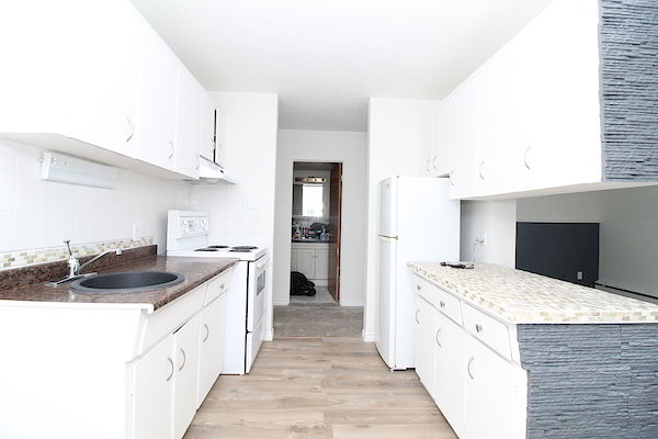Calgary 1 bedroom Apartment for rent. Property photo: 53014-2