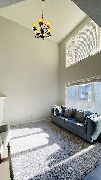 Calgary 3 + Den bedrooms House for rent. Property photo: 530166-3