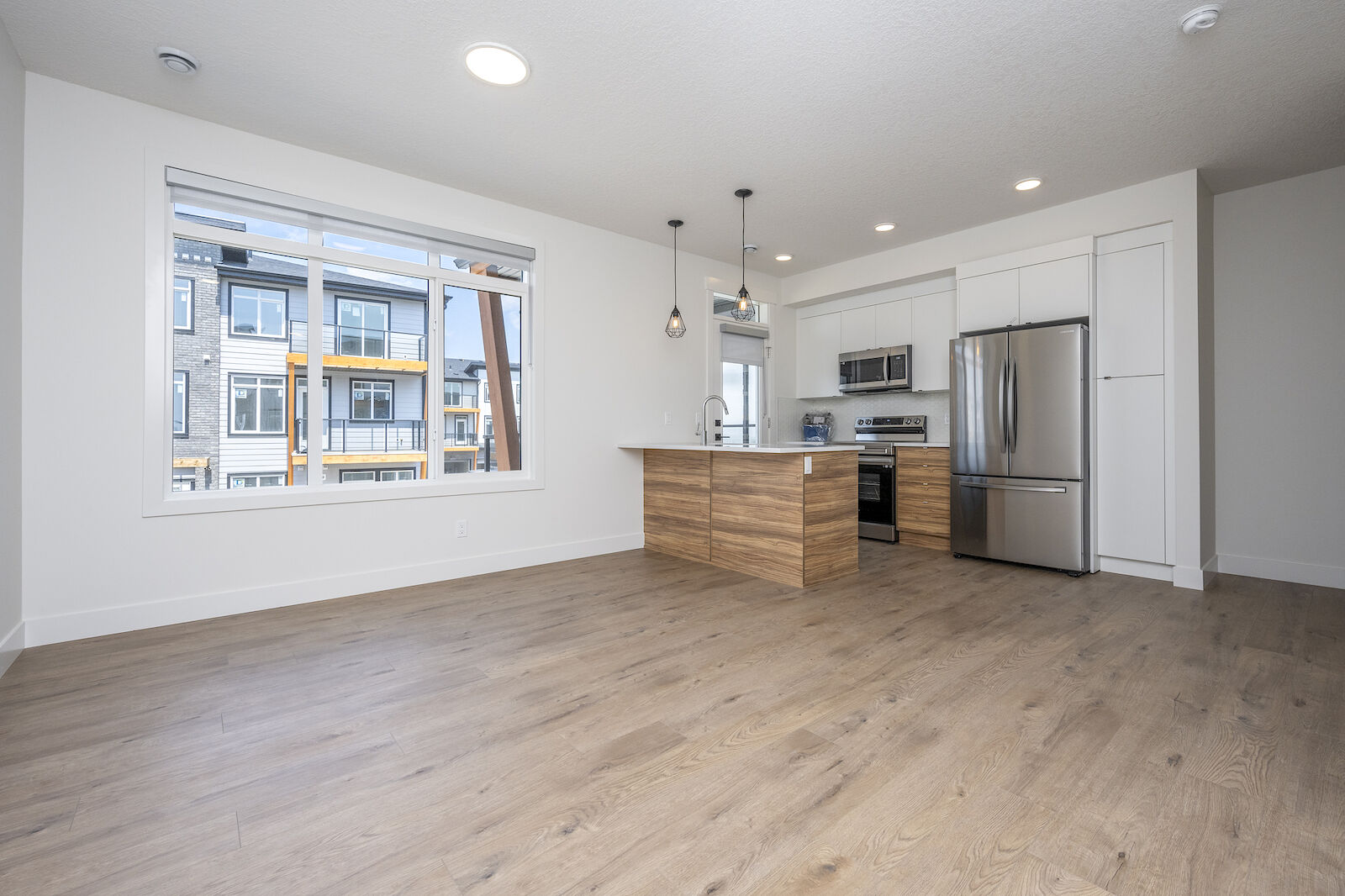 Calgary 2 bedrooms Townhouse for rent. Property photo: 530728-1