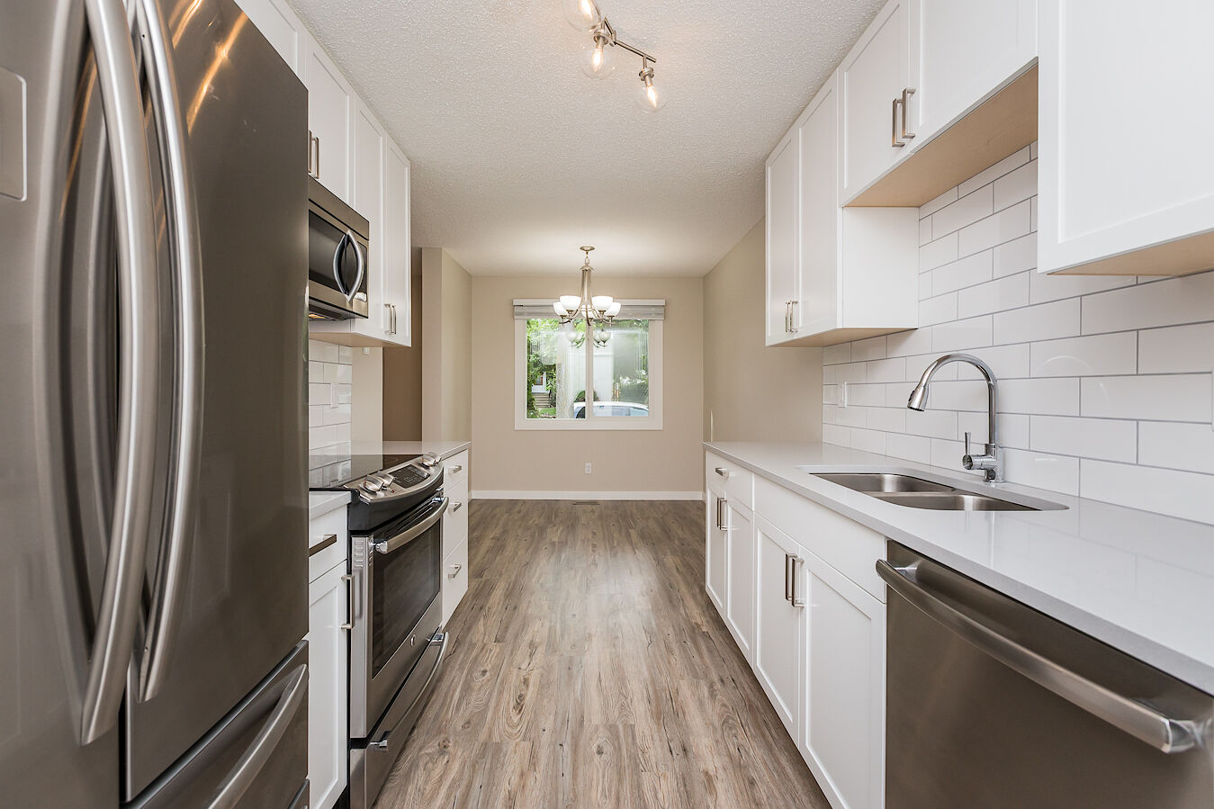 Edmonton 3 bedrooms Townhouse for rent. Property photo: 530785-1