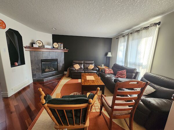 Calgary 4 bedrooms House for rent. Property photo: 531247-3