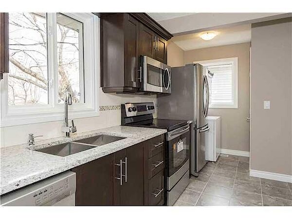 Calgary 2 bedrooms Main Floor for rent. Property photo: 531549-3