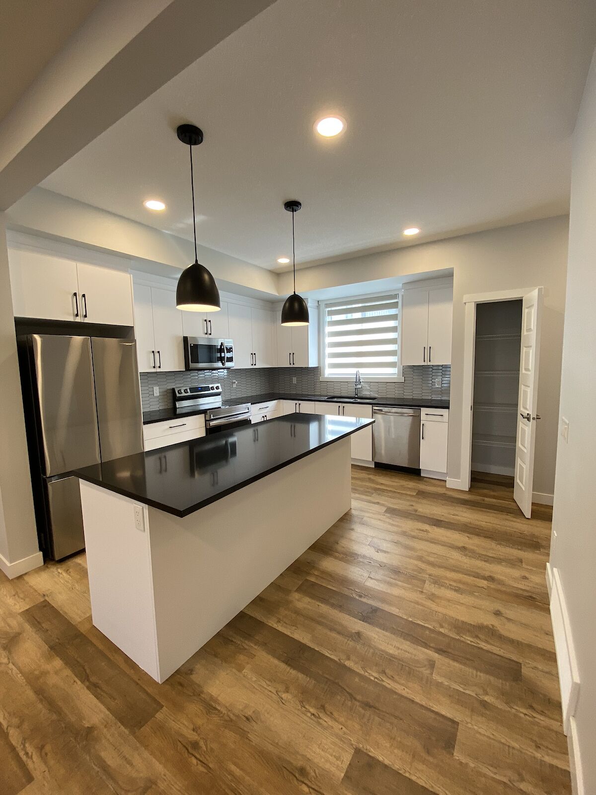 Edmonton 3 bedrooms Townhouse for rent. Property photo: 531577-1