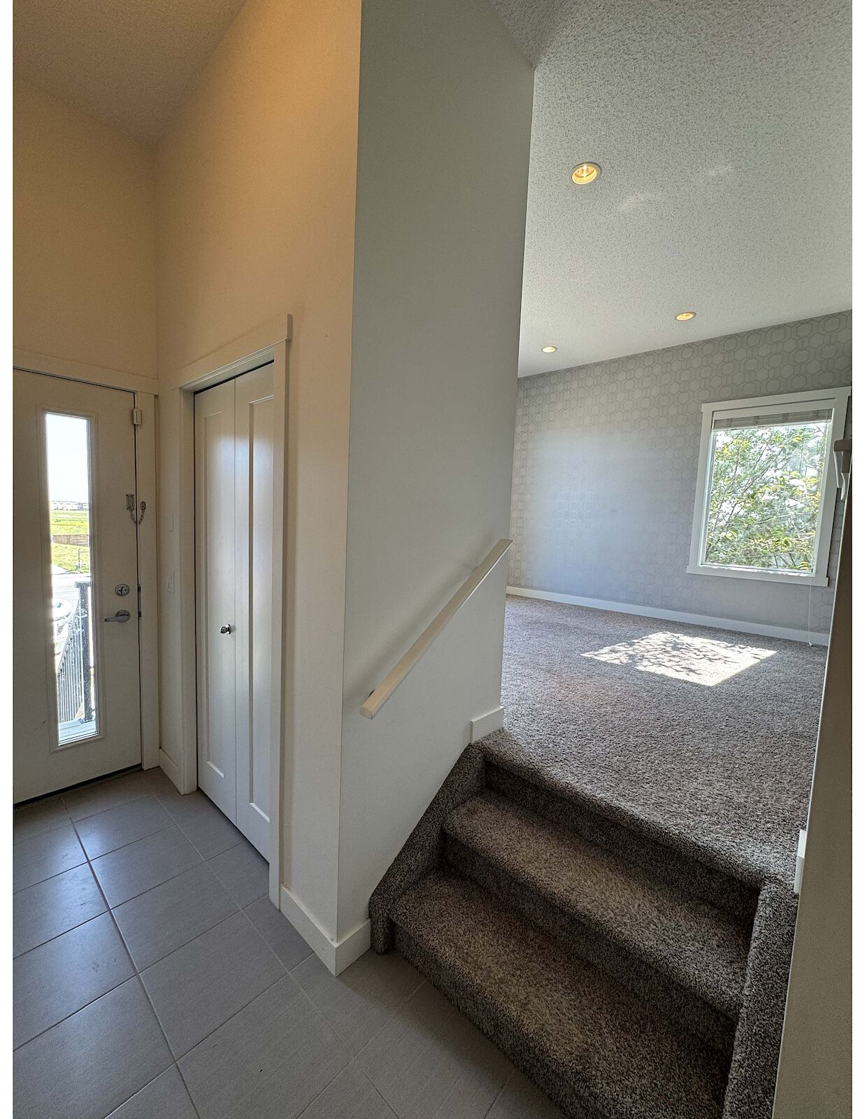 Calgary 3 + Den bedrooms Townhouse for rent. Property photo: 531682-1