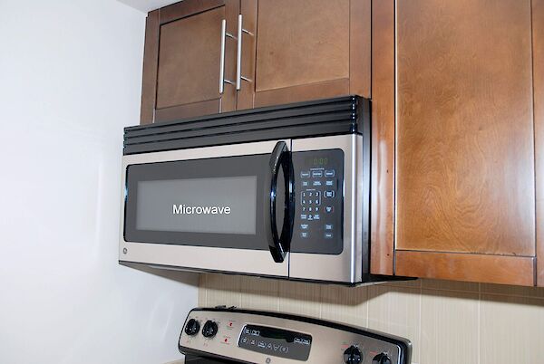 Calgary 2 + Den bedrooms Condo Unit for rent. Property photo: 532227-2