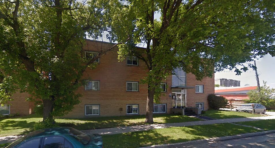 Winnipeg studio Apartment for rent. Property photo: 532345-1