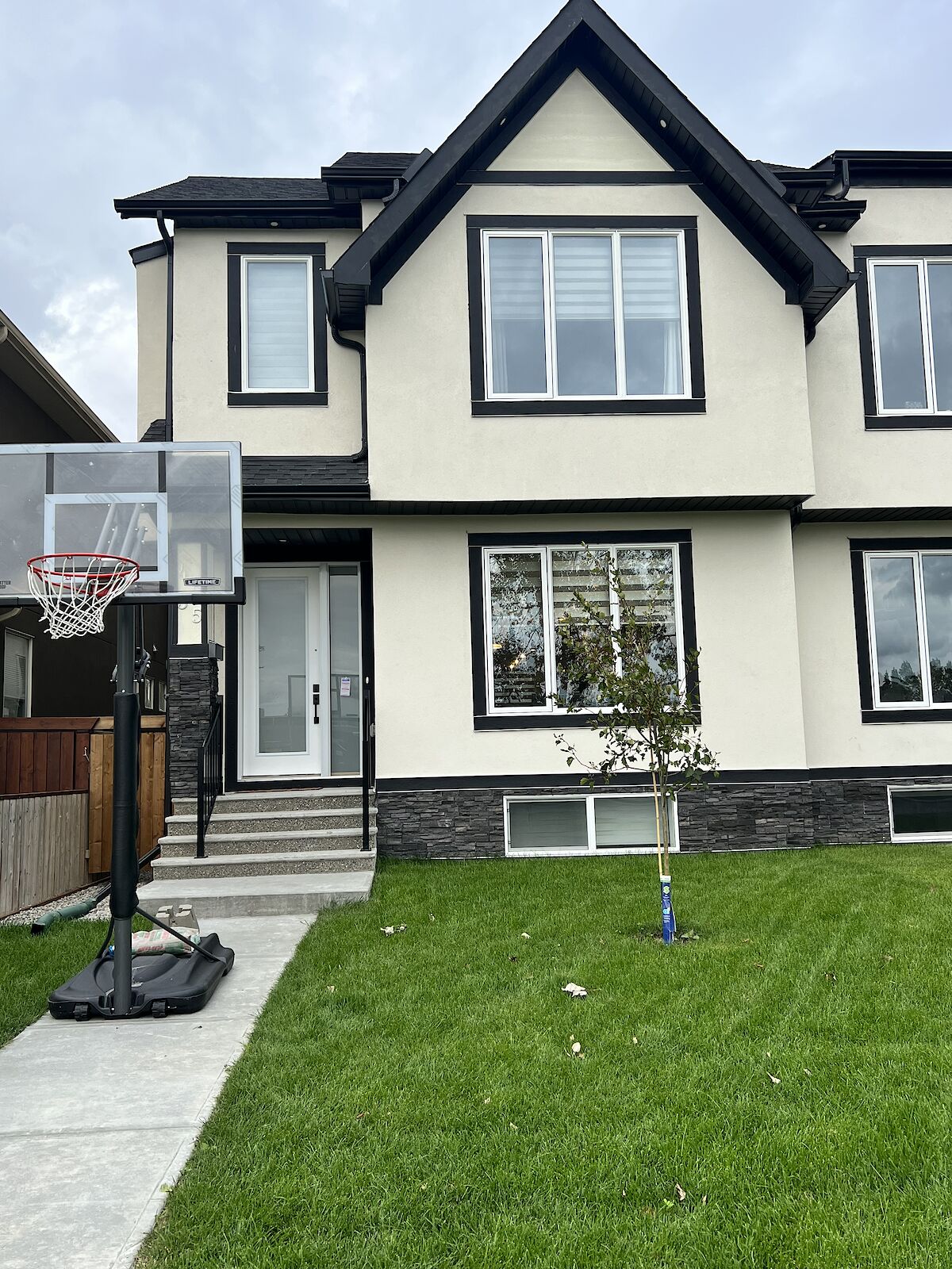 Calgary 1 bedroom Basement for rent. Property photo: 533256-1