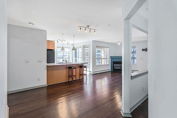 Calgary 2 bedrooms Apartment for rent. Property photo: 533928-2