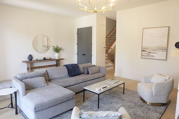 Calgary 4 bedrooms House for rent. Property photo: 534129-2