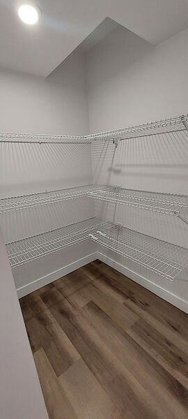 Calgary 2 + Den bedrooms Basement for rent. Property photo: 534211-3