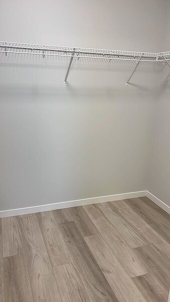 Walk+in+Closet+Master+Bedroom Calgary 2 bedrooms Condo Unit for rent. Property photo: 534433-2