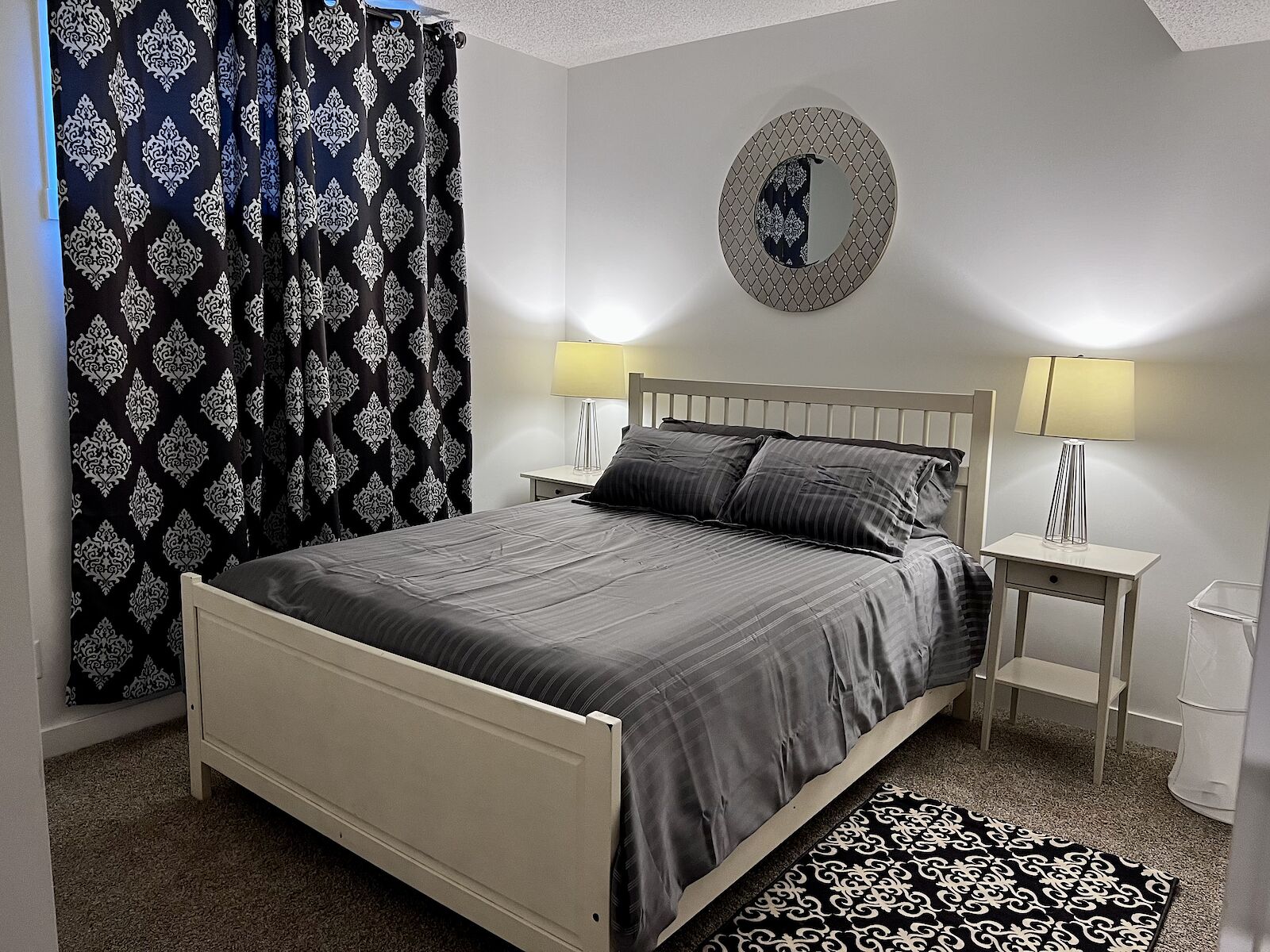 Calgary 1 bedroom Basement for rent. Property photo: 534978-1