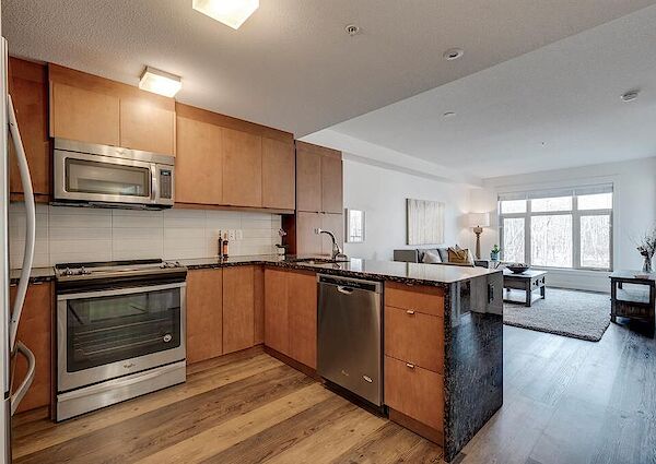 Calgary 1 bedroom Condo Unit for rent. Property photo: 535970-2