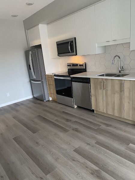 Calgary 2 bedrooms Condo Unit for rent. Property photo: 536903-2