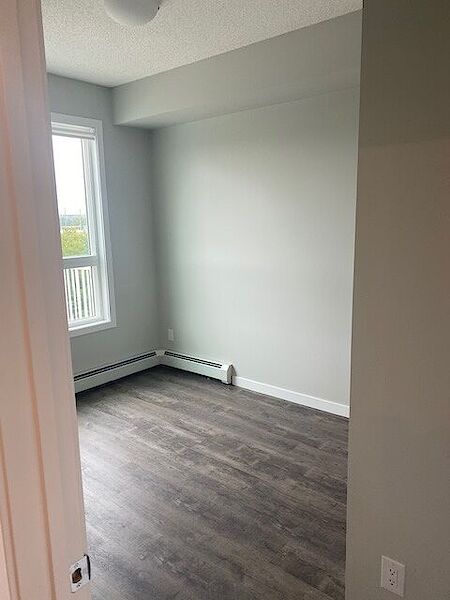 Calgary 2 bedrooms Condo Unit for rent. Property photo: 536903-3