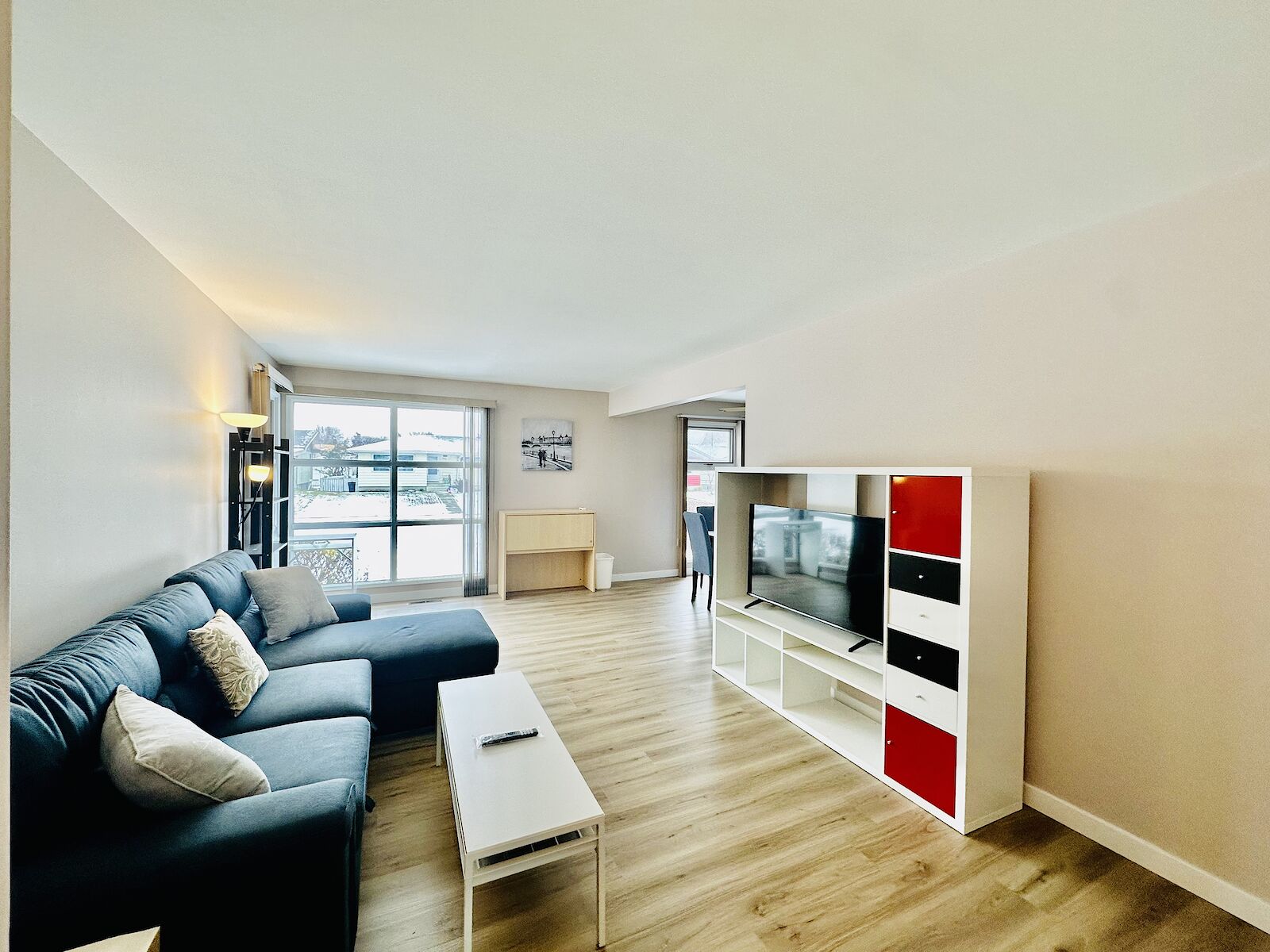Edmonton 3 bedrooms Main Floor for rent. Property photo: 536989-1