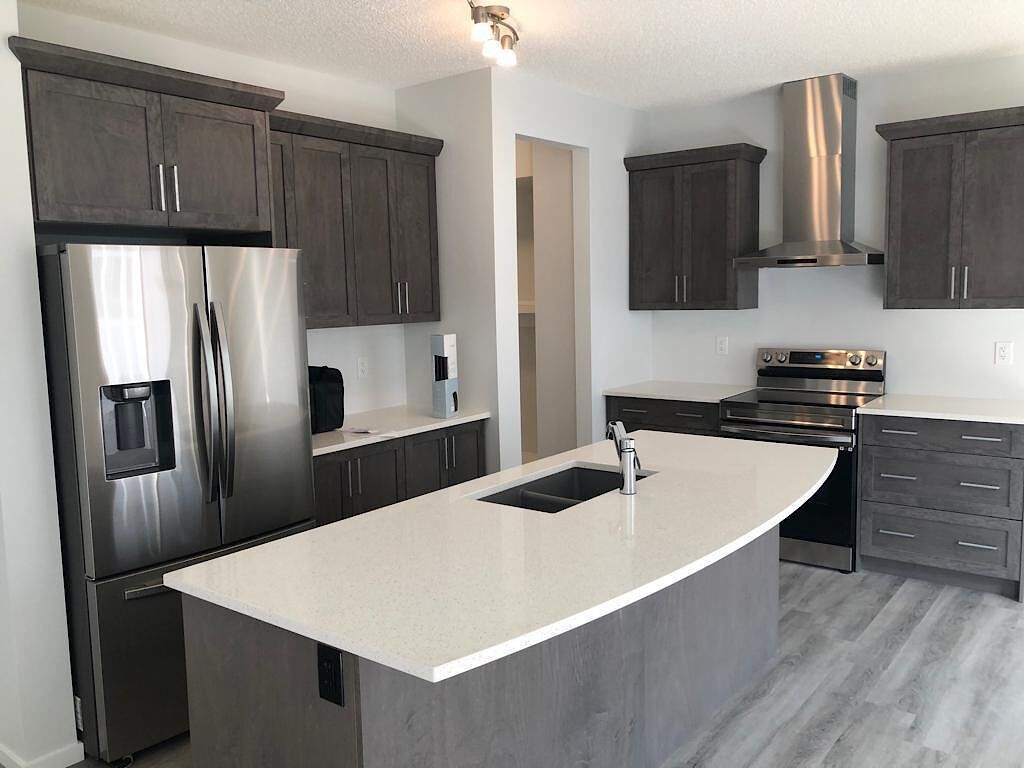 Calgary 3 bedrooms House for rent. Property photo: 537038-1