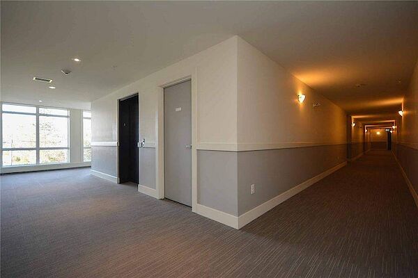 Corridor-v2+jpg Bedford 2 bedrooms Apartment for rent. Property photo: 537578-3