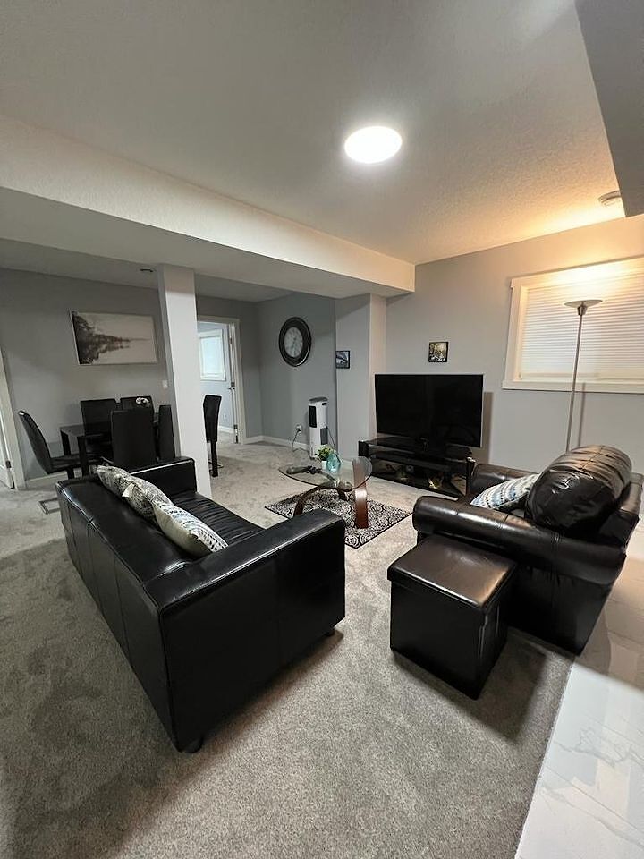 Airdrie 2 bedrooms Basement for rent. Property photo: 537938-1