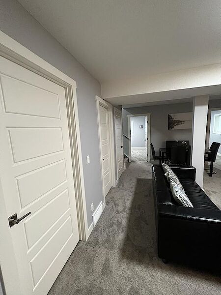 Airdrie 2 bedrooms Basement for rent. Property photo: 537938-3
