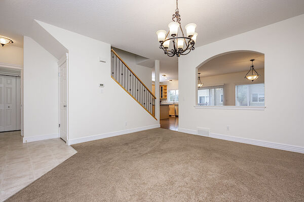 Calgary 3 + Den bedrooms Duplex for rent. Property photo: 538140-2