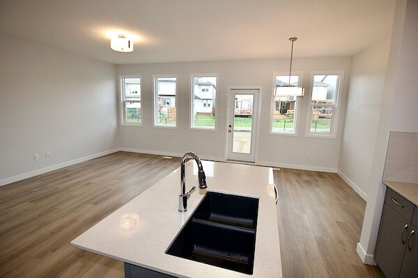 Edmonton 3 bedrooms House for rent. Property photo: 539238-2