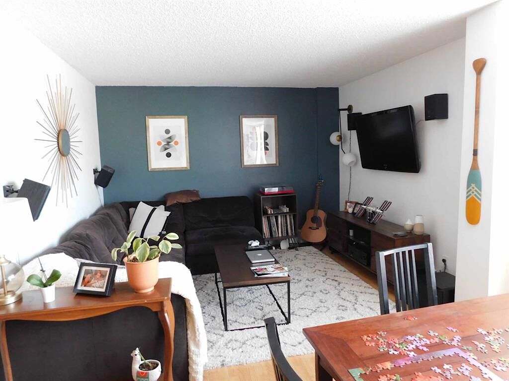 Calgary Room For Rent For Rent | Hillhurst | Upgraded Condo in Kensington