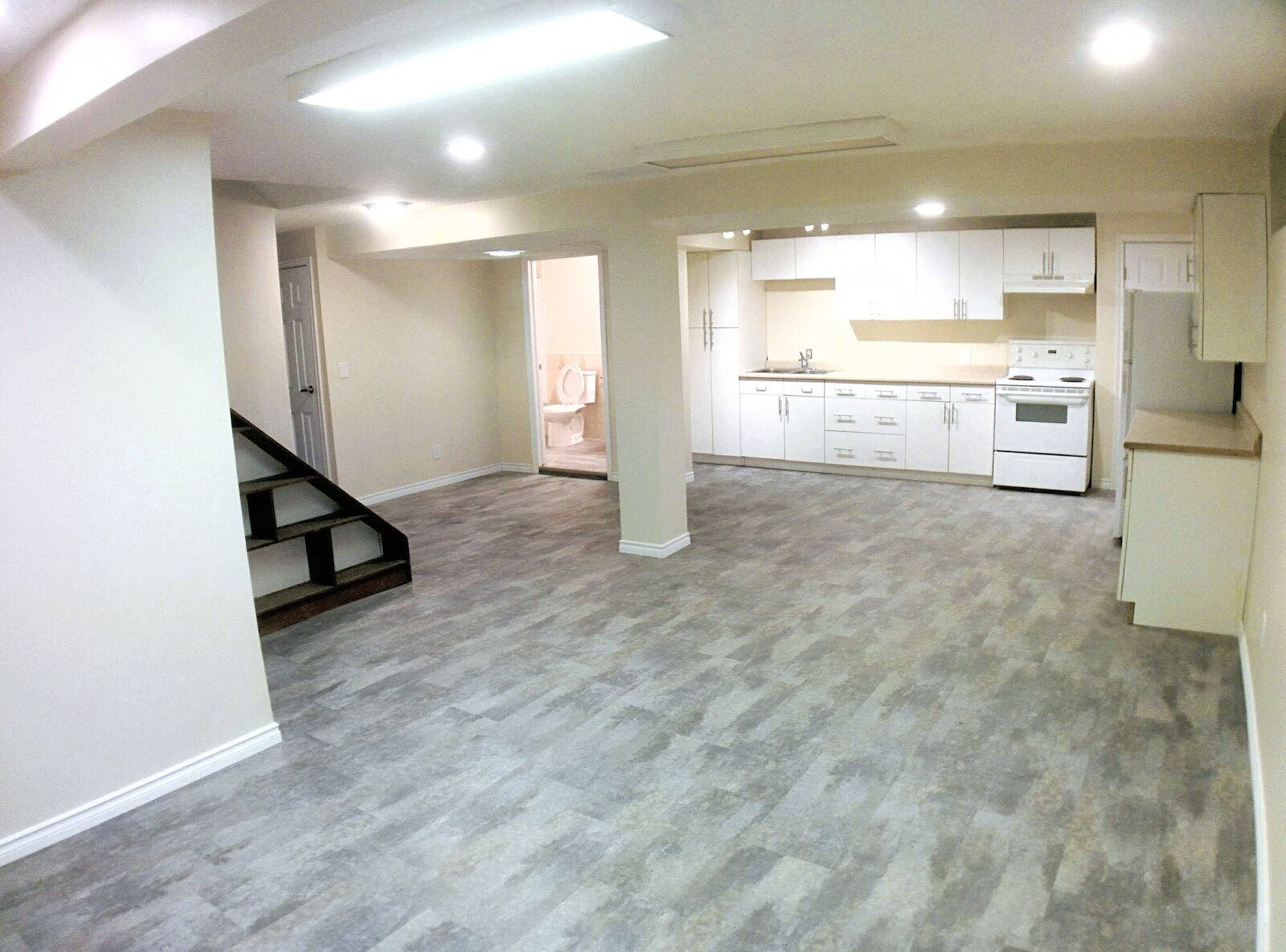 Calgary 2 bedrooms Basement for rent. Property photo: 540846-1