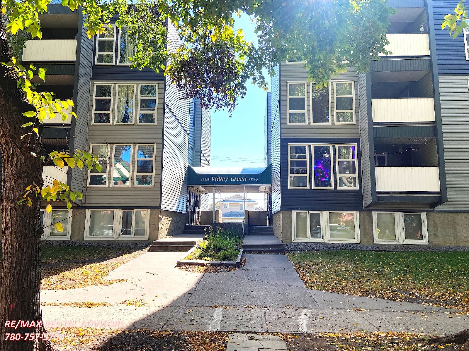 Edmonton 3 + Den bedrooms Condo Unit for rent. Property photo: 540919-1