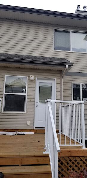 Calgary 2 bedrooms Townhouse for rent. Property photo: 541222-2