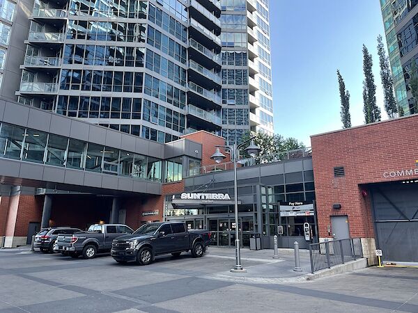 Calgary 1 bedroom Condo Unit for rent. Property photo: 541647-2