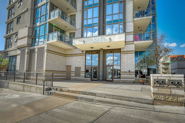 Calgary 2 bedrooms Condo Unit for rent. Property photo: 541877-3