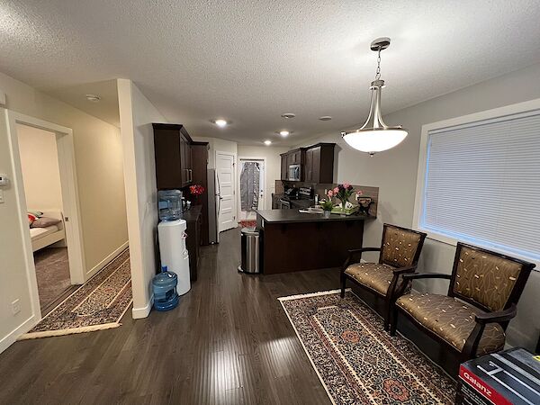 Red Deer Pet Friendly Main Floor For Rent | Lonsdale | Fantastic 3 ...