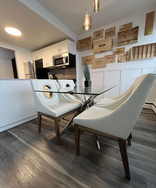 Calgary 2 bedrooms Condo Unit for rent. Property photo: 543946-2