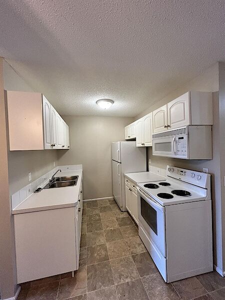 Red Deer 1 bedroom Apartment for rent. Property photo: 543960-2