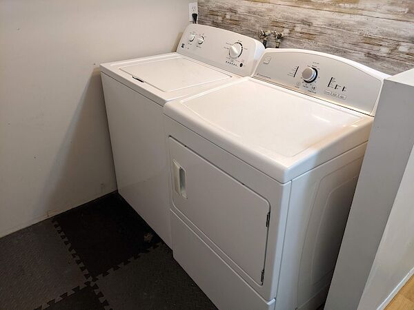 Calgary 2 bedrooms Basement for rent. Property photo: 544047-3