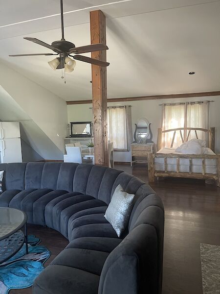 Aldersyde studio House for rent. Property photo: 544680-2