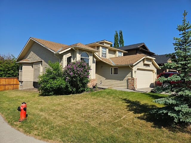 Calgary 3 + Den bedrooms House for rent. Property photo: 545035-1
