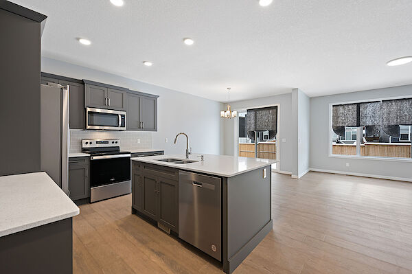 Calgary 3 + Den bedrooms House for rent. Property photo: 545174-3