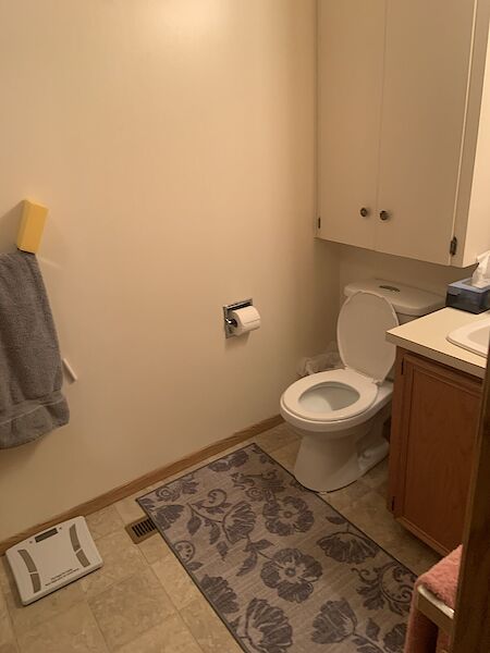Calgary studio Basement for rent. Property photo: 545911-2