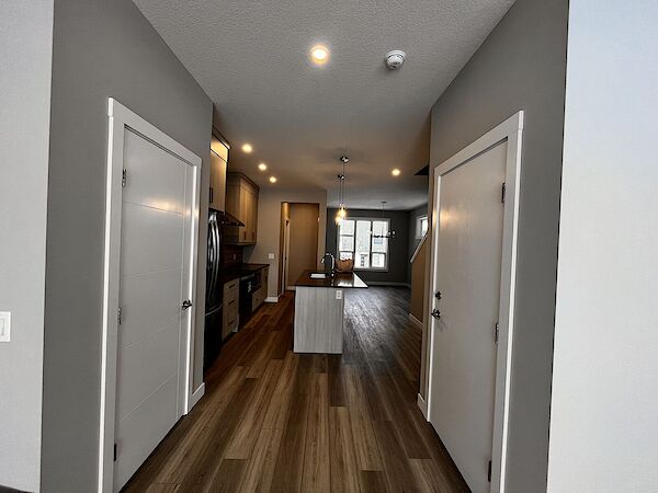Calgary 3 bedrooms Duplex for rent. Property photo: 547053-3