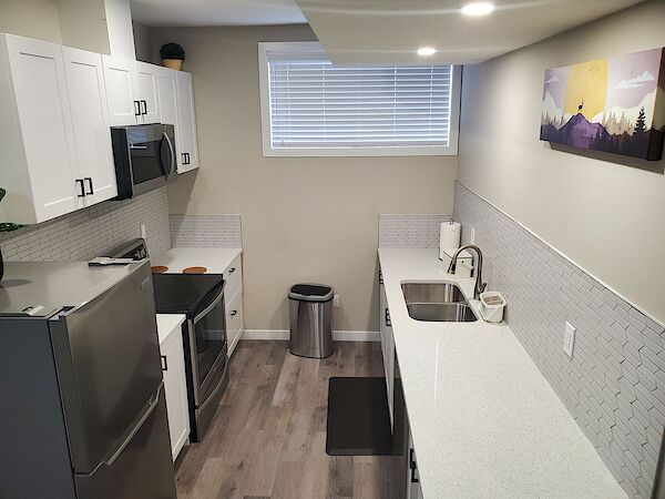 Calgary 1 bedroom Basement for rent. Property photo: 547196-3