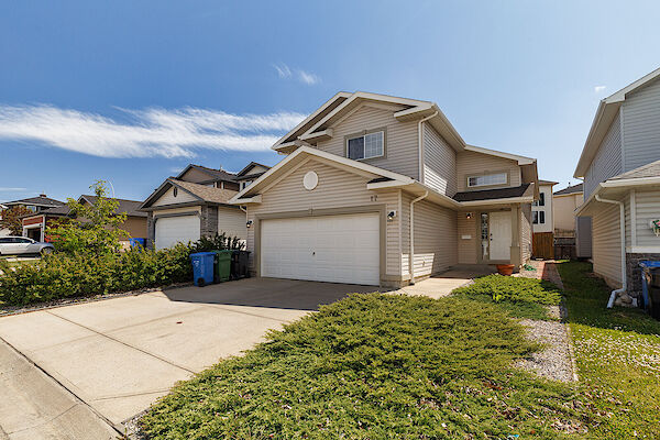 Calgary 4 + Den bedrooms House for rent. Property photo: 547853-3