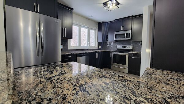 Edmonton 5 bedrooms House for rent. Property photo: 549042-3